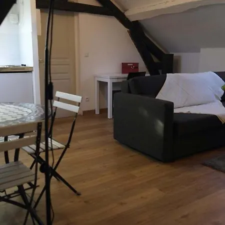 Bel F2 Gare Sur Place Apartament